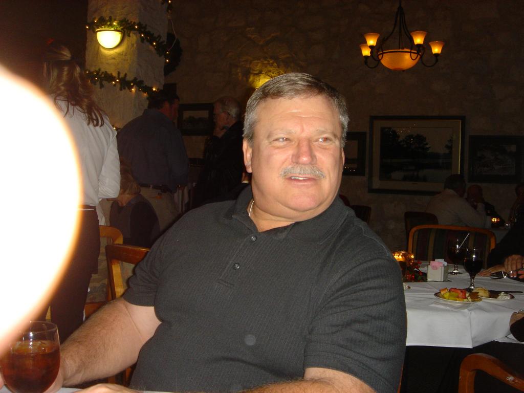 2004/12(Dec)/04(Jakes Party)/1024x768_DSC00639.JPG